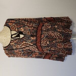 American Eagle Outfitters Green Rust Paisley Print VNeck Bell Sleeve Pleated Top